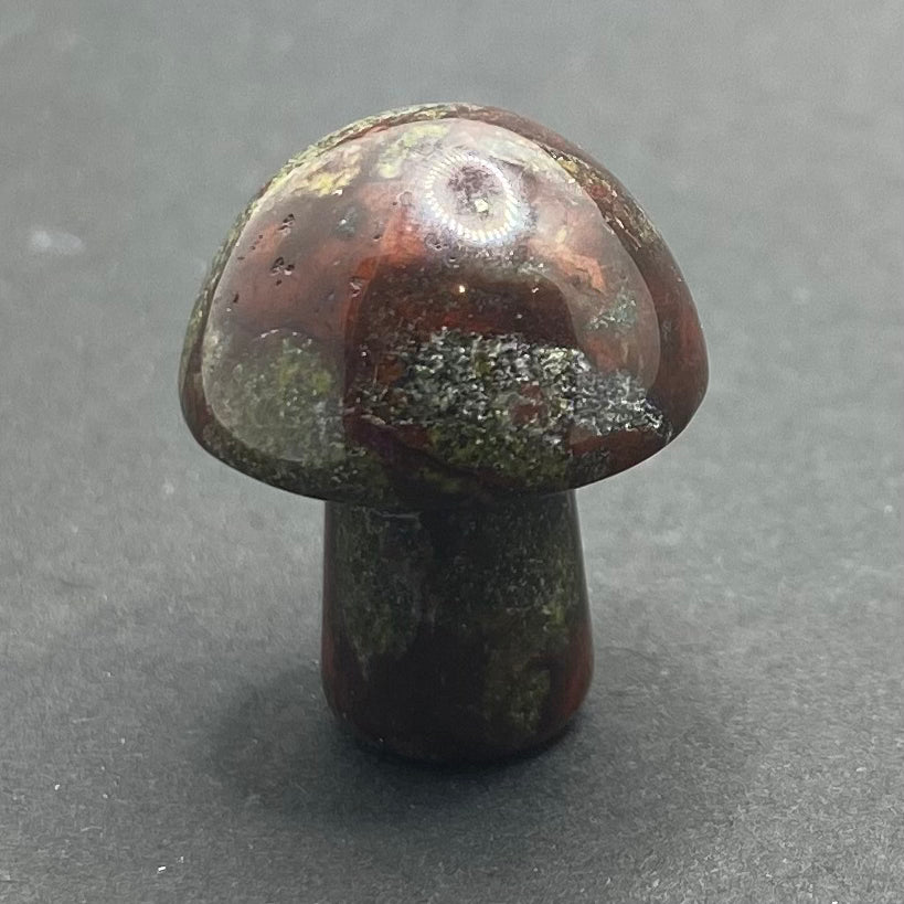 Mini Mushroom | Healing Crystals | Carving | 1 pc