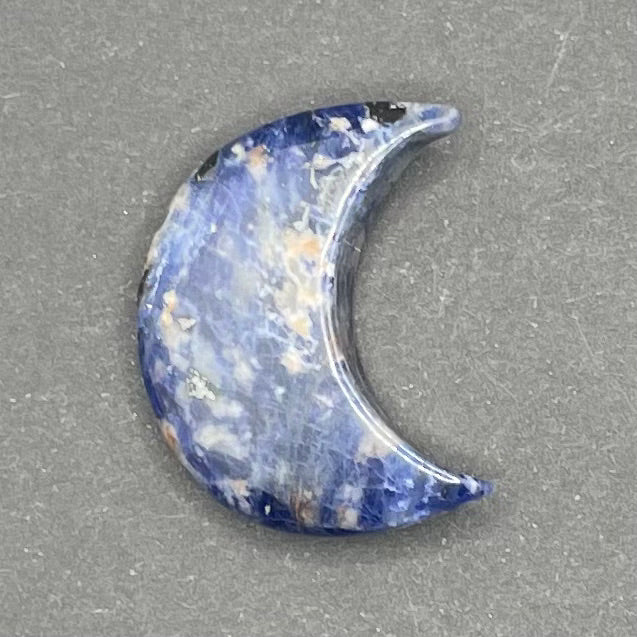 Mini Moon | Pocket Crystal | Carving | 1 pc